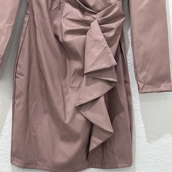 BLASHE • Long Sleeve Mauve Faux Leather Dress • sz Med - Picture 3 of 7